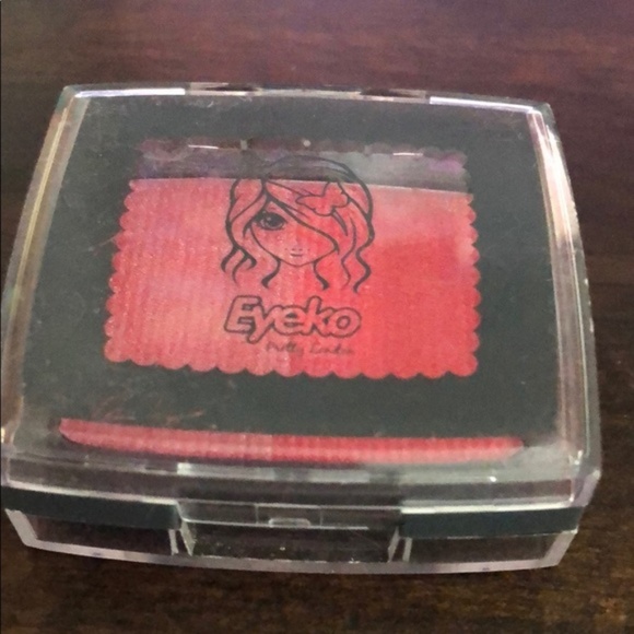 2 EYEKO CHEEKY COLOUR BLUSH DUO GLOW GETTER CORAL - Picture 7 of 8